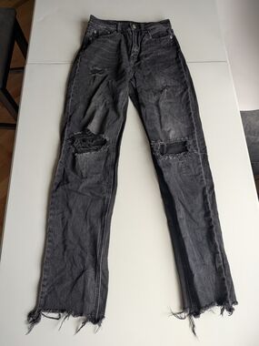 American Eagle Outfitters Black Distressed Straight-Leg Jeans
